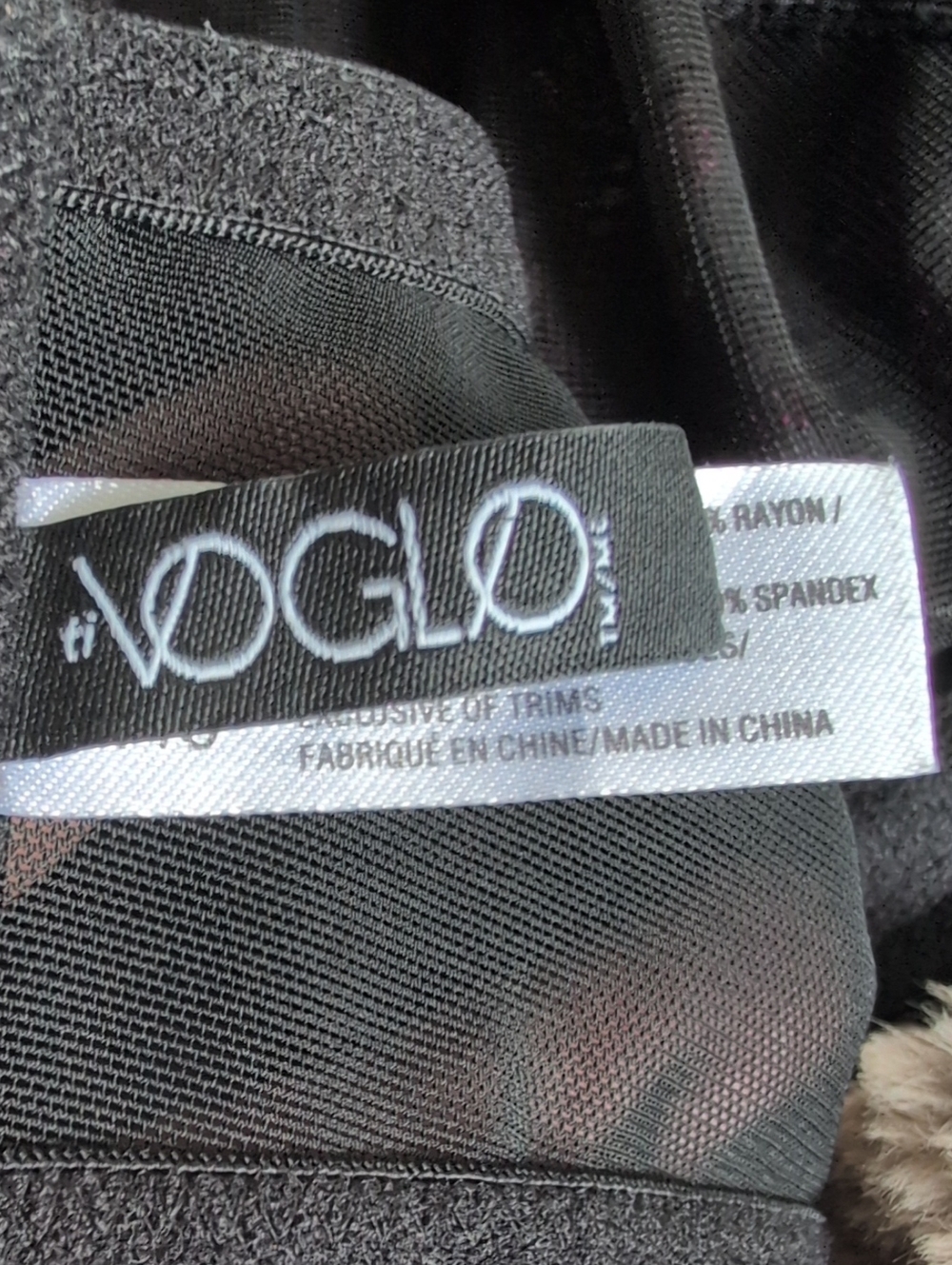 Voglo Black & Fuchsia Lace Underwire Bra Size 44C - Picture 9 of 11